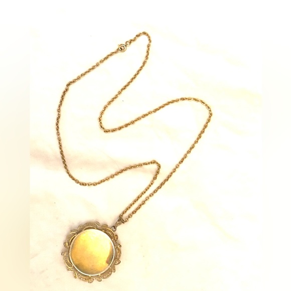 DAMASCENE🌹Necklace Goltone FLOWERS/ BIRD/LOVE Romantic Stunning VTG - Picture 4 of 6